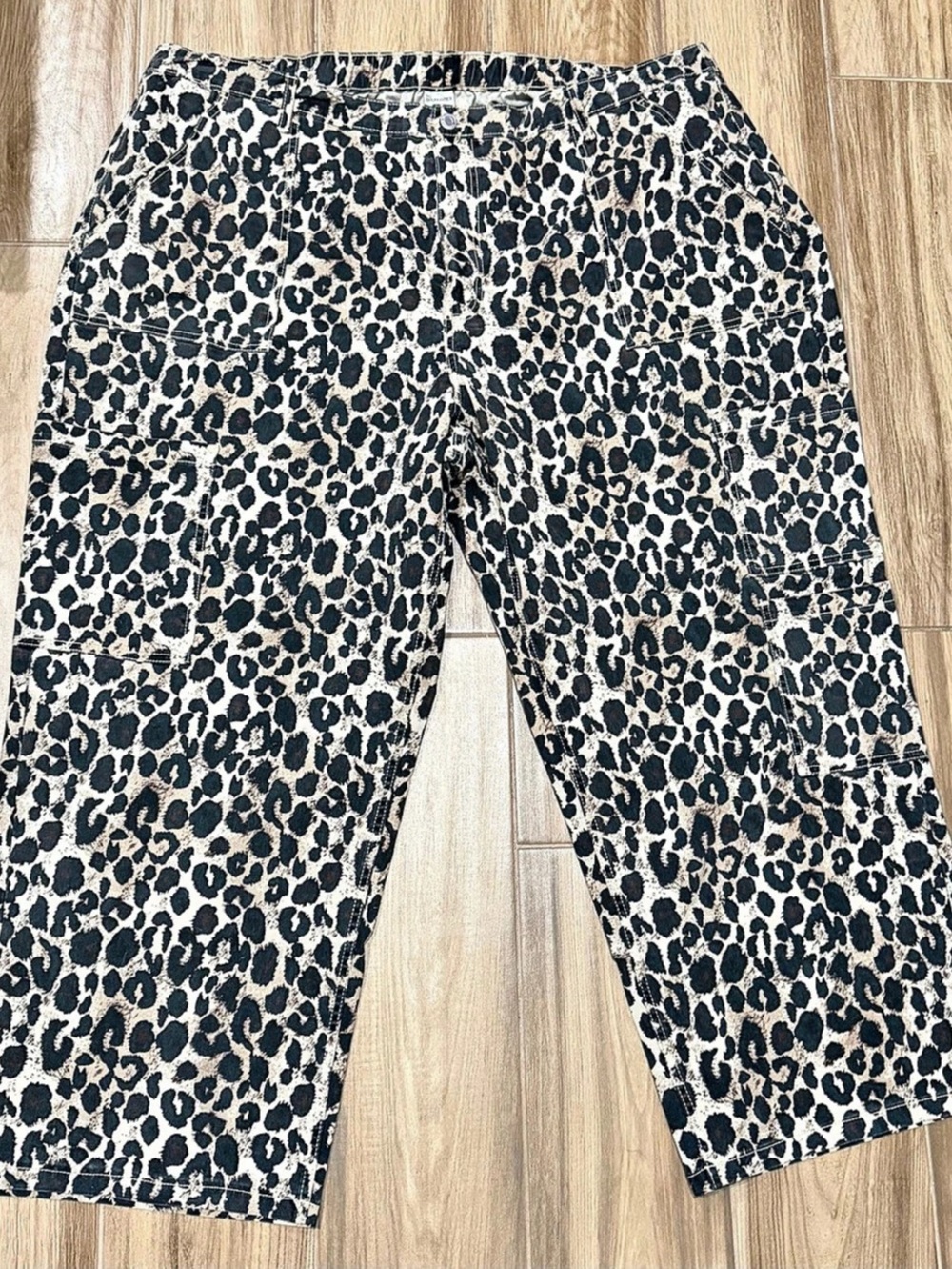 No Boundaries Wide Leg Cargo Pants Animal Print 4X